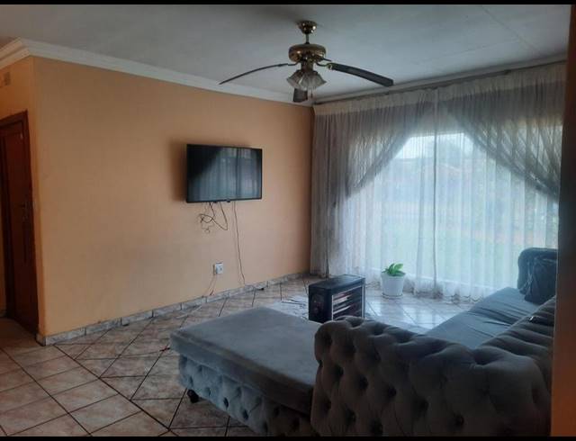 3 BEDROOM HOUSE FOR SALE IN WALDRIFT